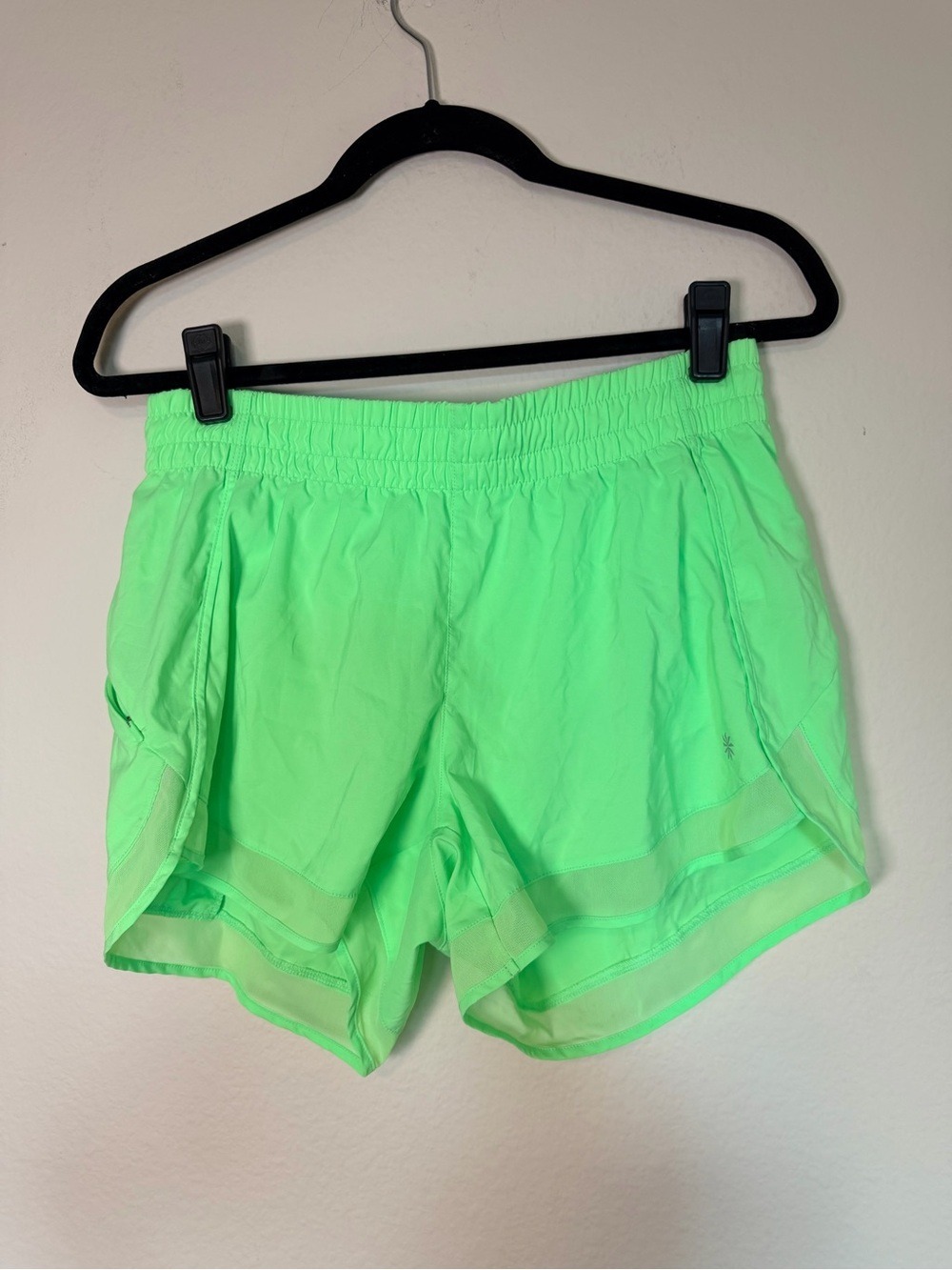 Athleta Mesh Racer Run Shorts 4” Neon Green Lined Medium - Picture 6 of 9